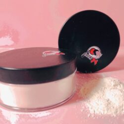 loser Puder, warmer Ton